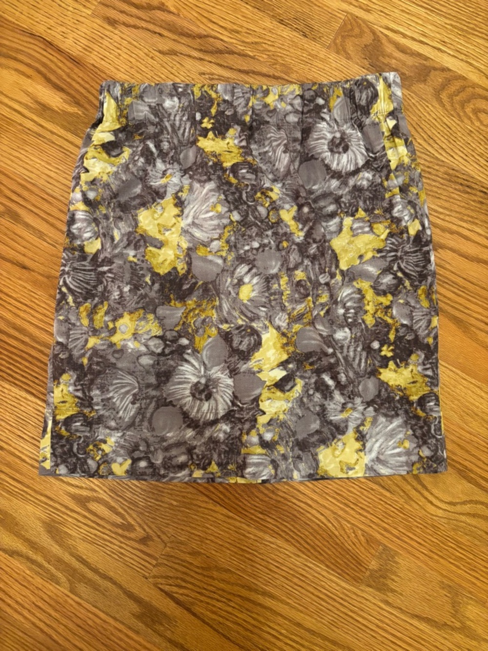 Talbots Women’s Floral Print Gray and Yellow Straight Skirt